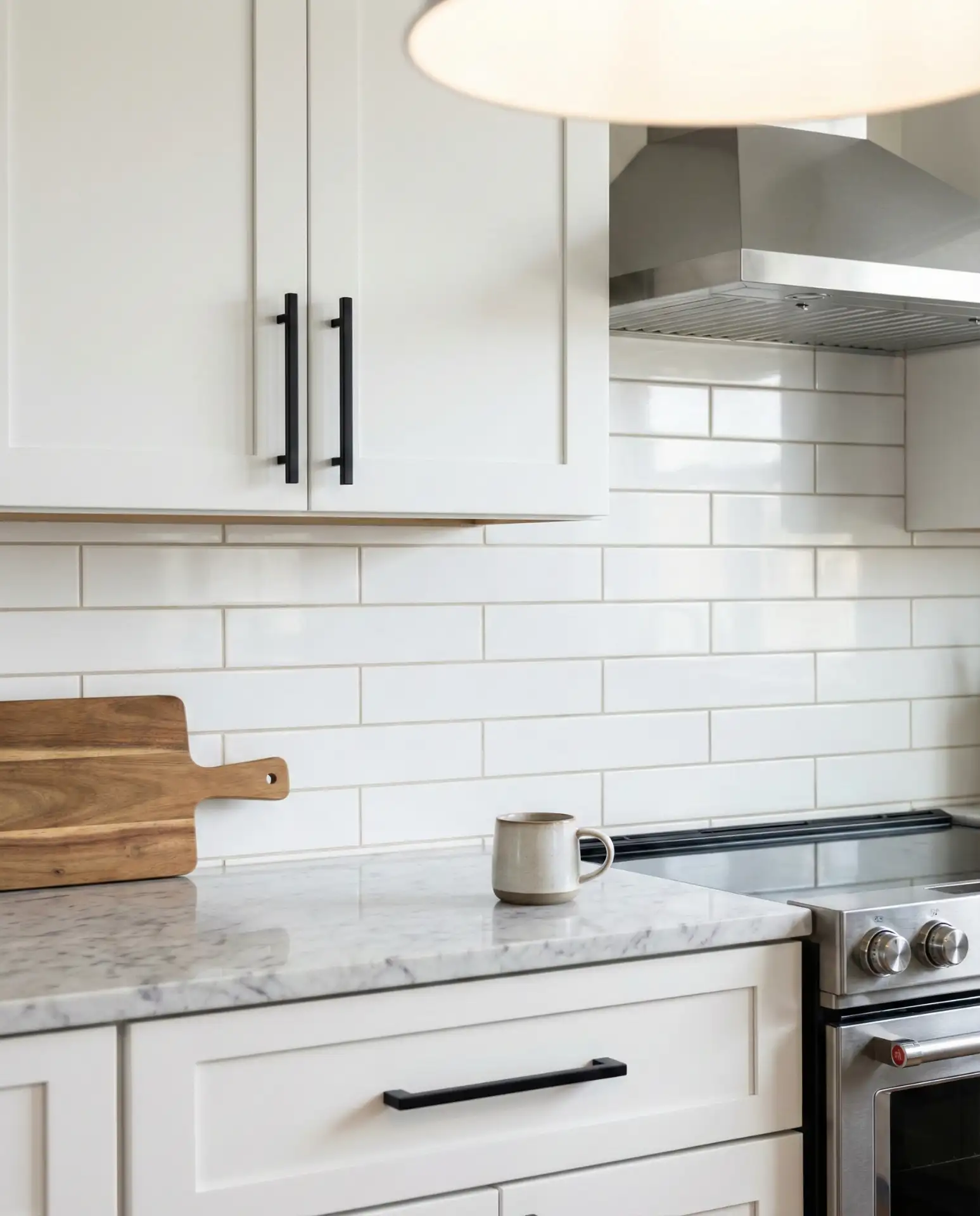 Black Hardware on White Cabinets 2
