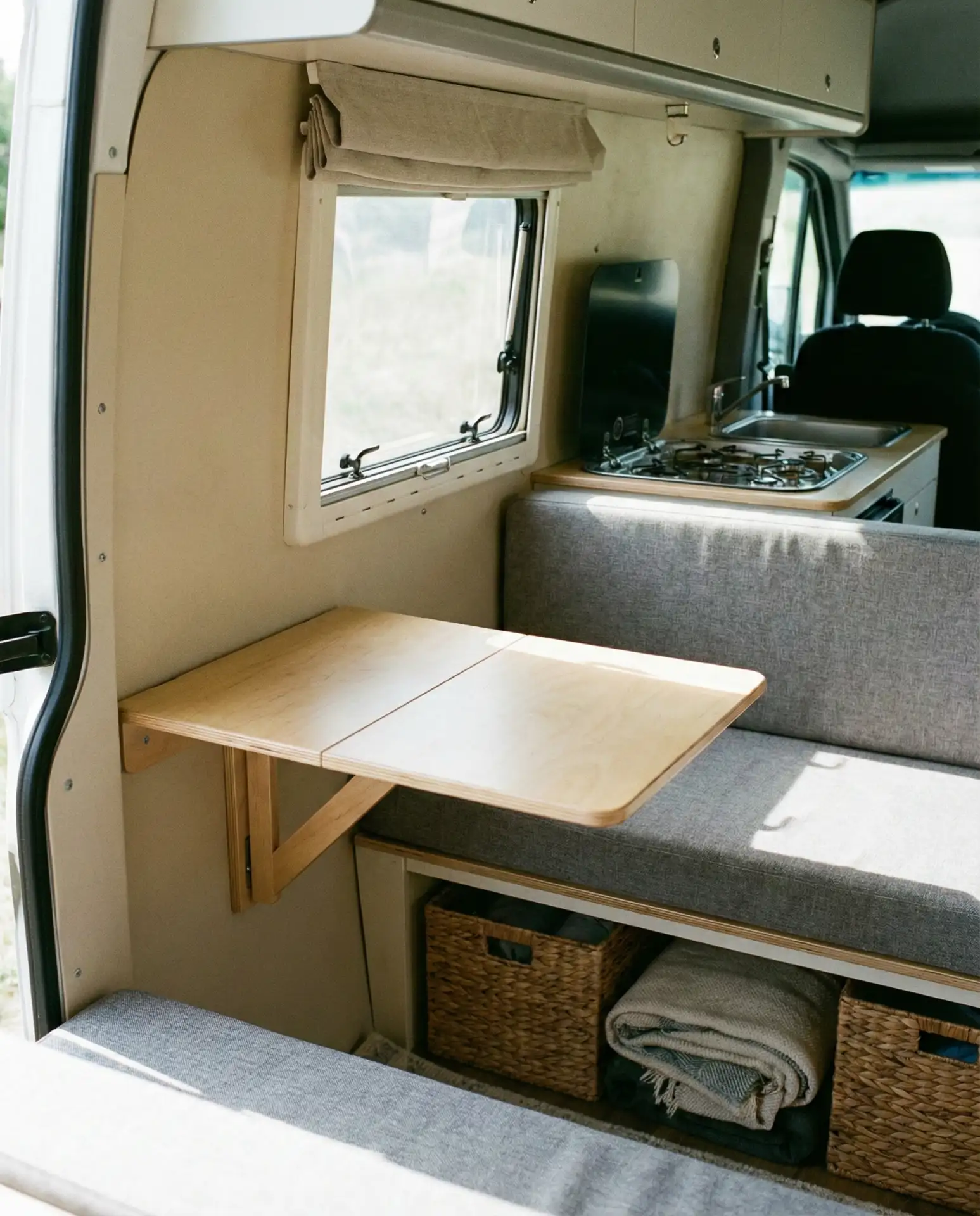 Centerpiece Focused Table for Seasonal Styling 1