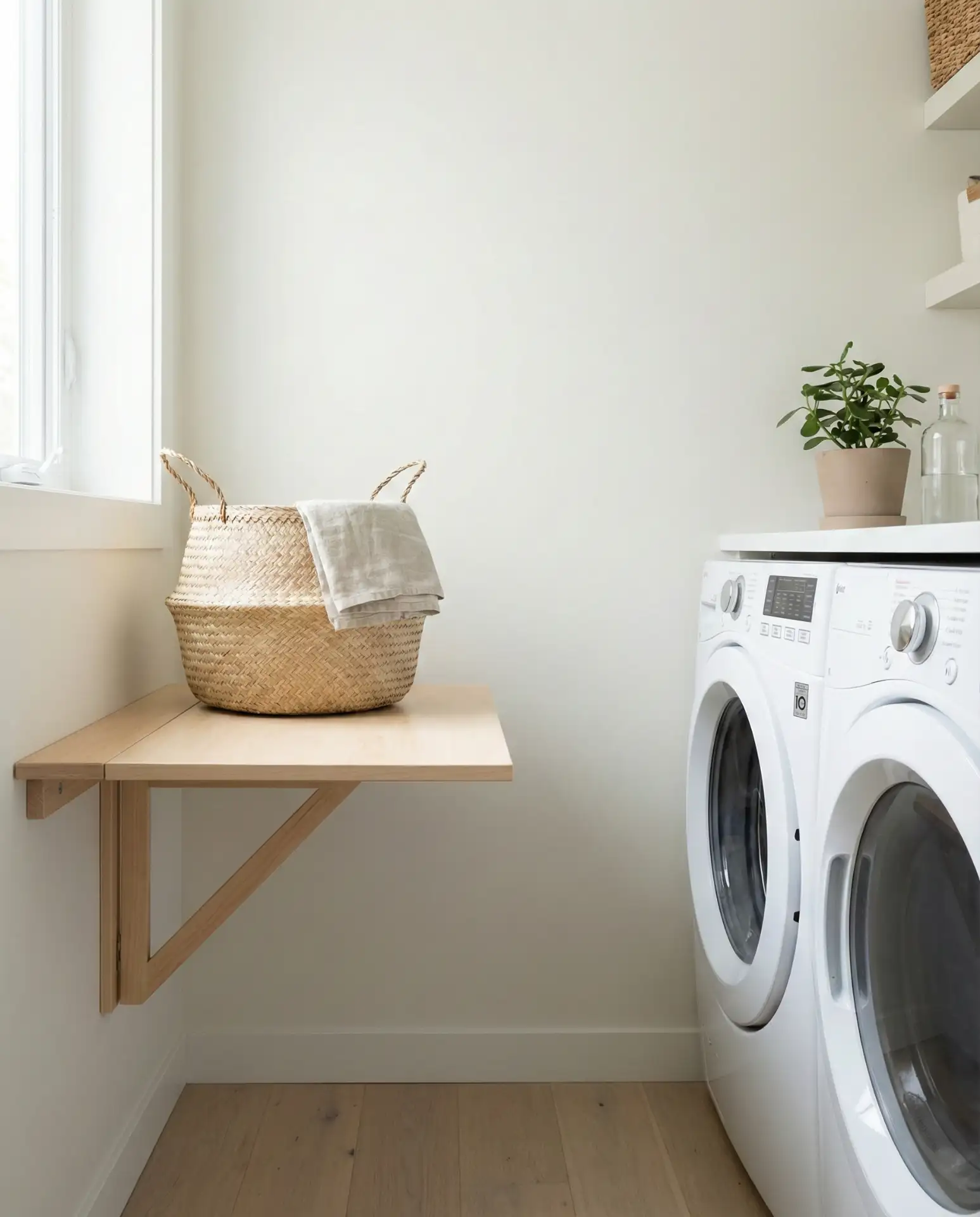 Compact Folding Table That Mounts to Wall 2