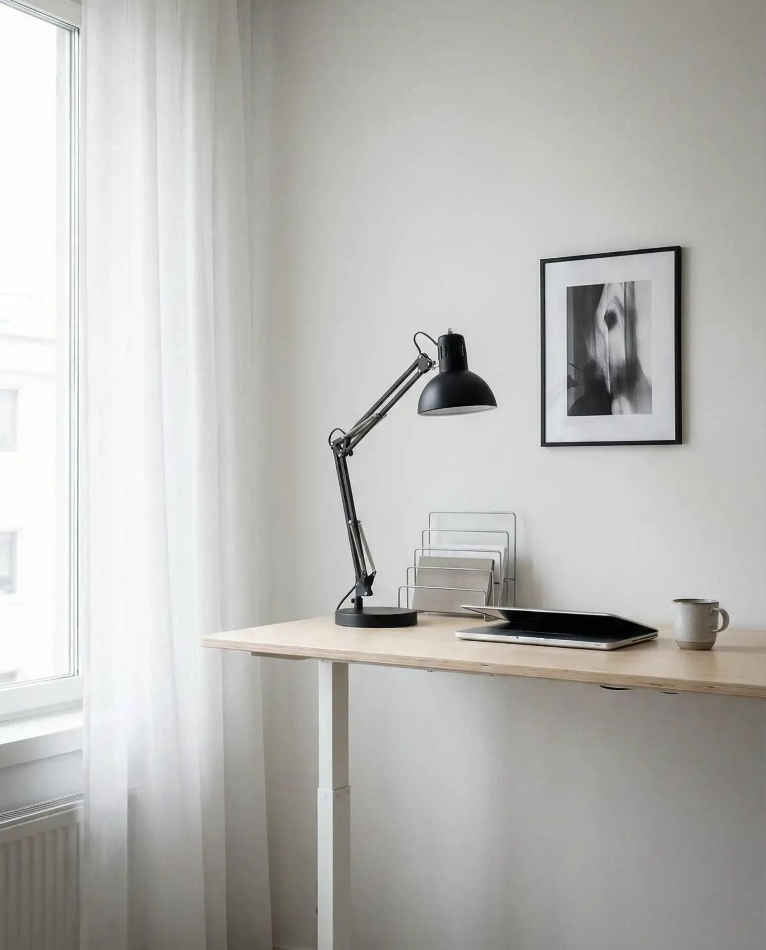 Contemporary Scandinavian Dining Rooms with Statement Tables 2