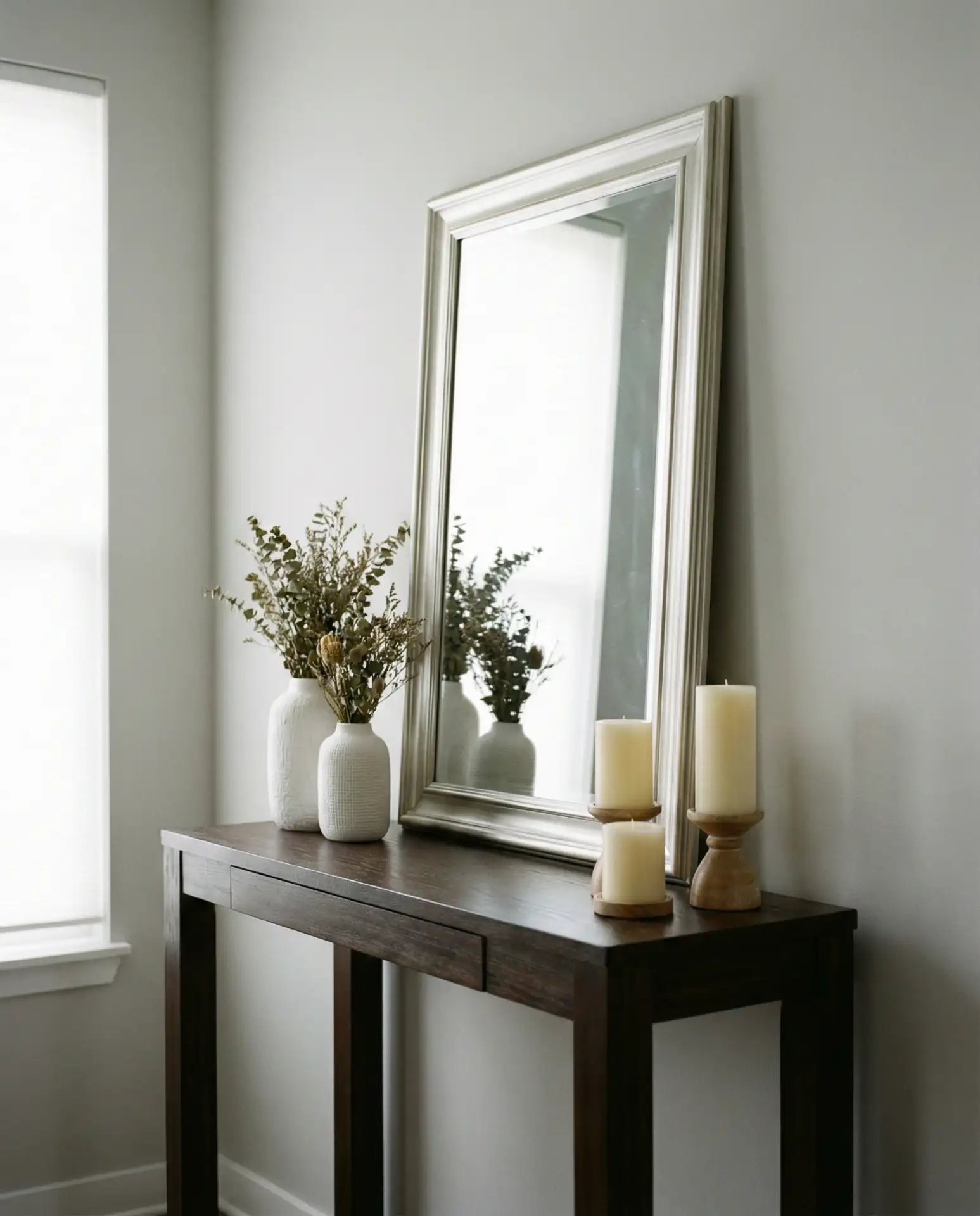 Dark Brown Entry Table for Rich Drama 2