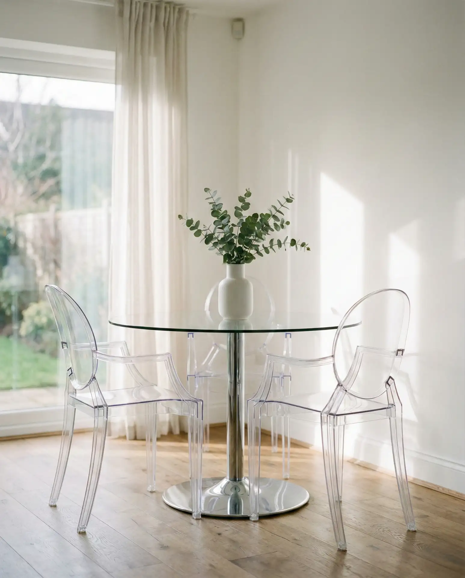 Glass Top Table for Airy Small Spaces 2