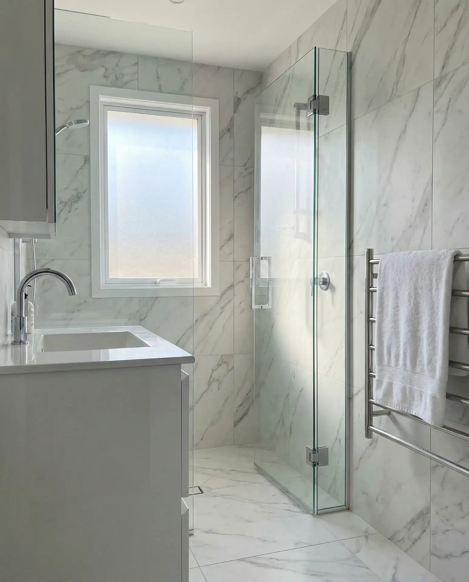 Marble-Look Porcelain for Luxury on a Budget 1