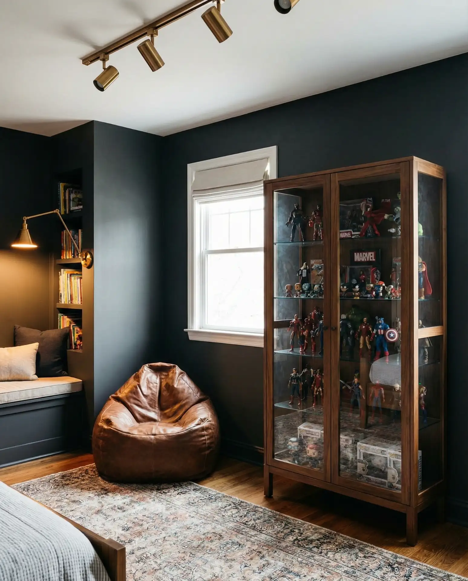 Marvel Collector's Den 1