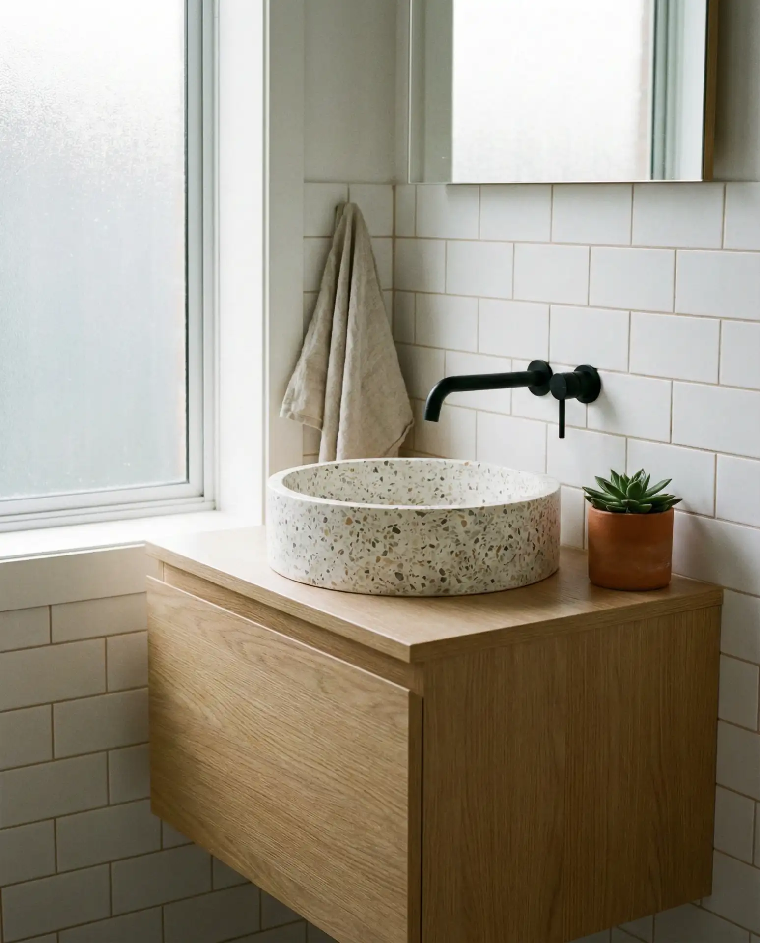 Minimalist Scandinavian Bathrooms with Organic Materials 1