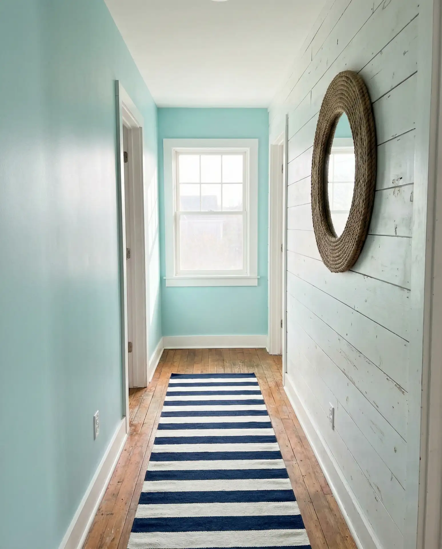 The Sea-Inspired Blues and Whites 1