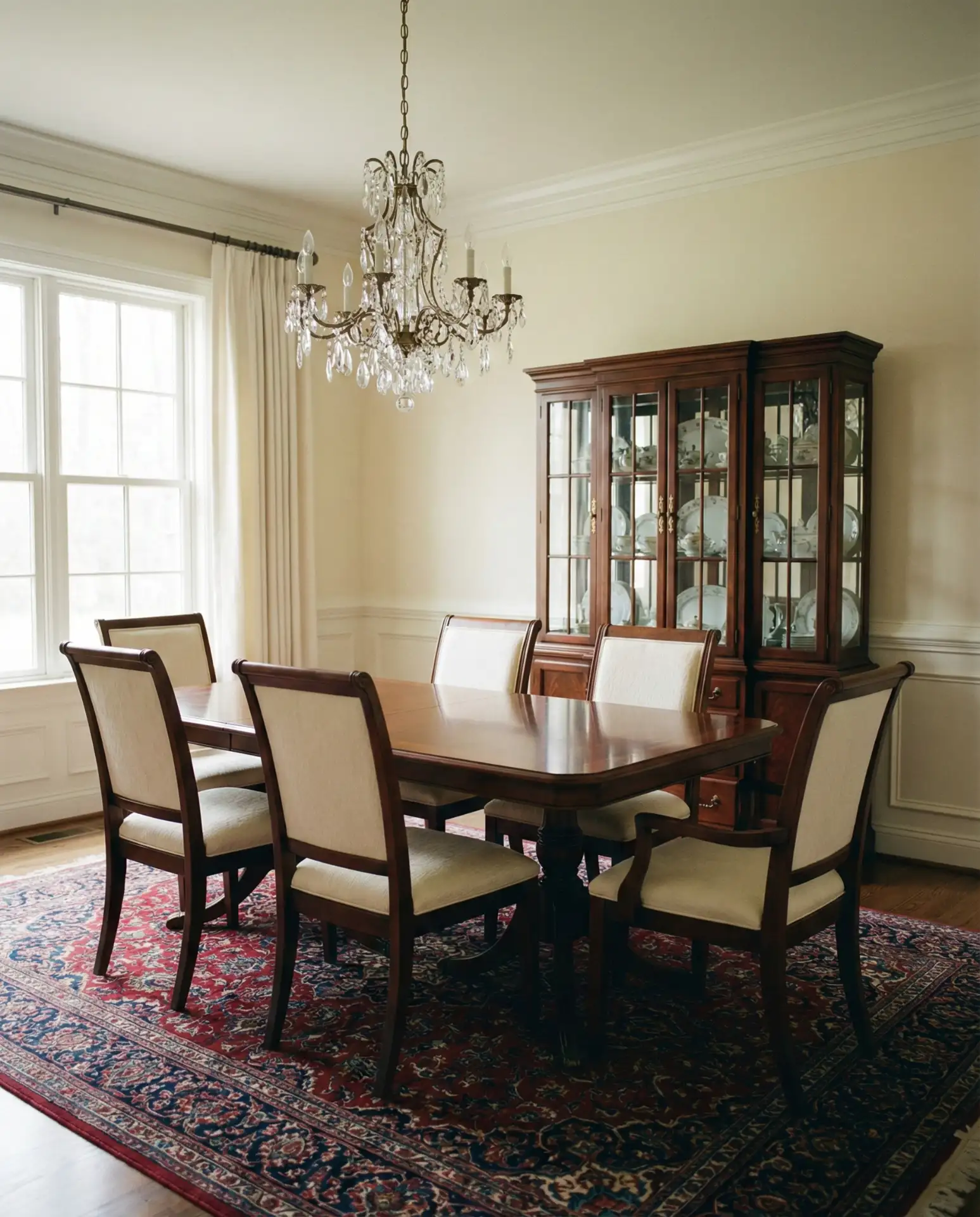Traditional Dining Rooms 2