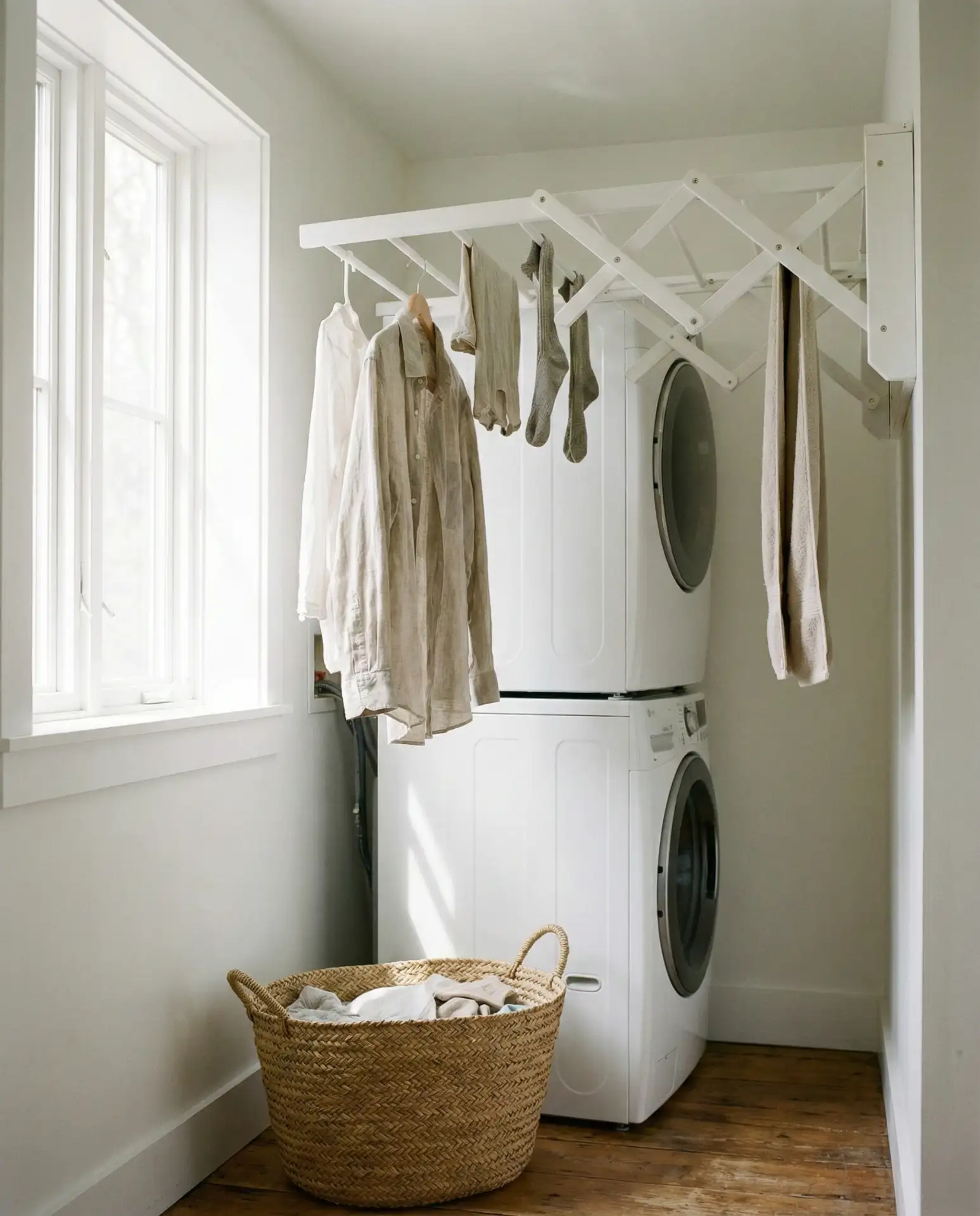 Clothes Drying Racks that Fold Away 2