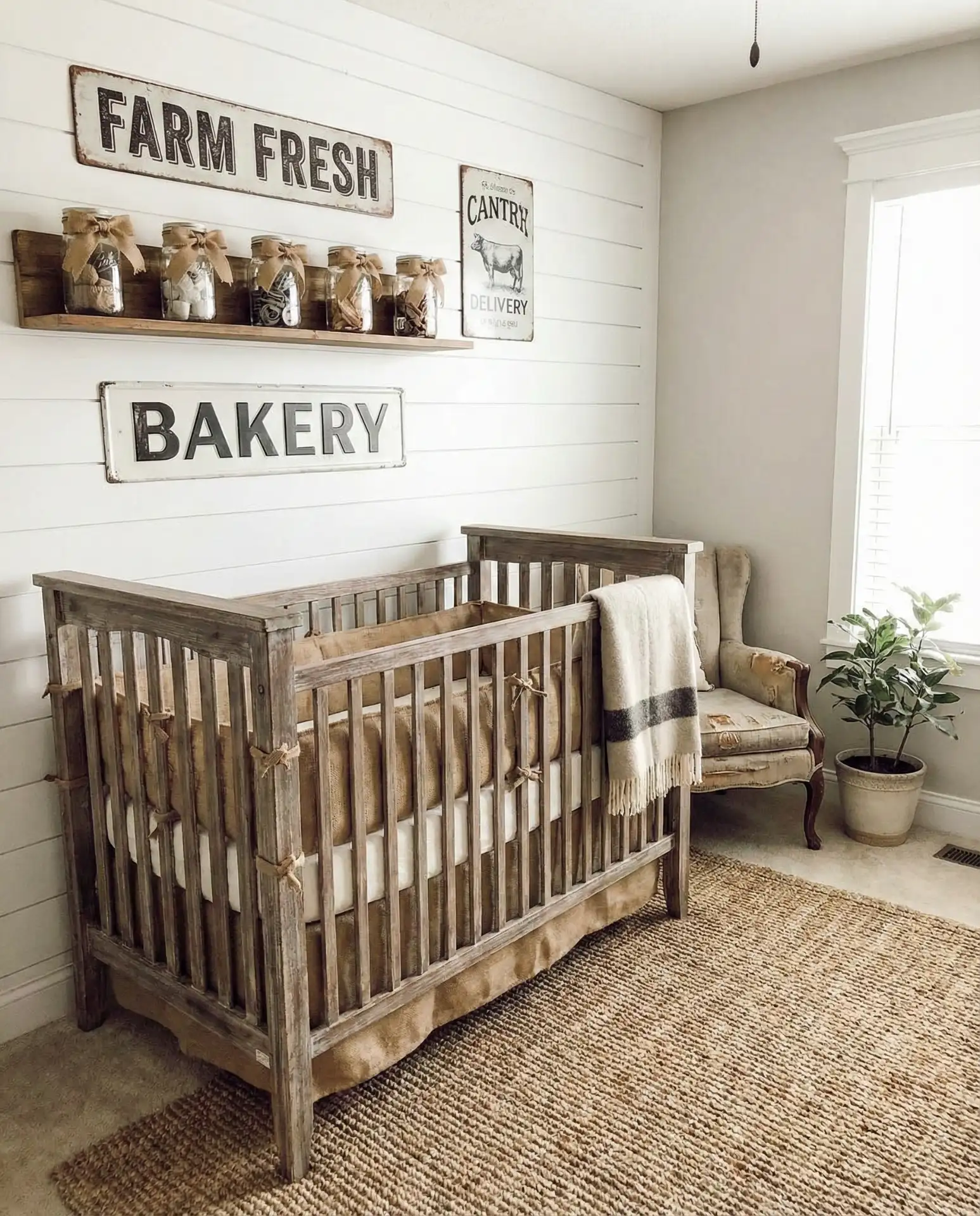 Country Farmhouse Shiplap 1