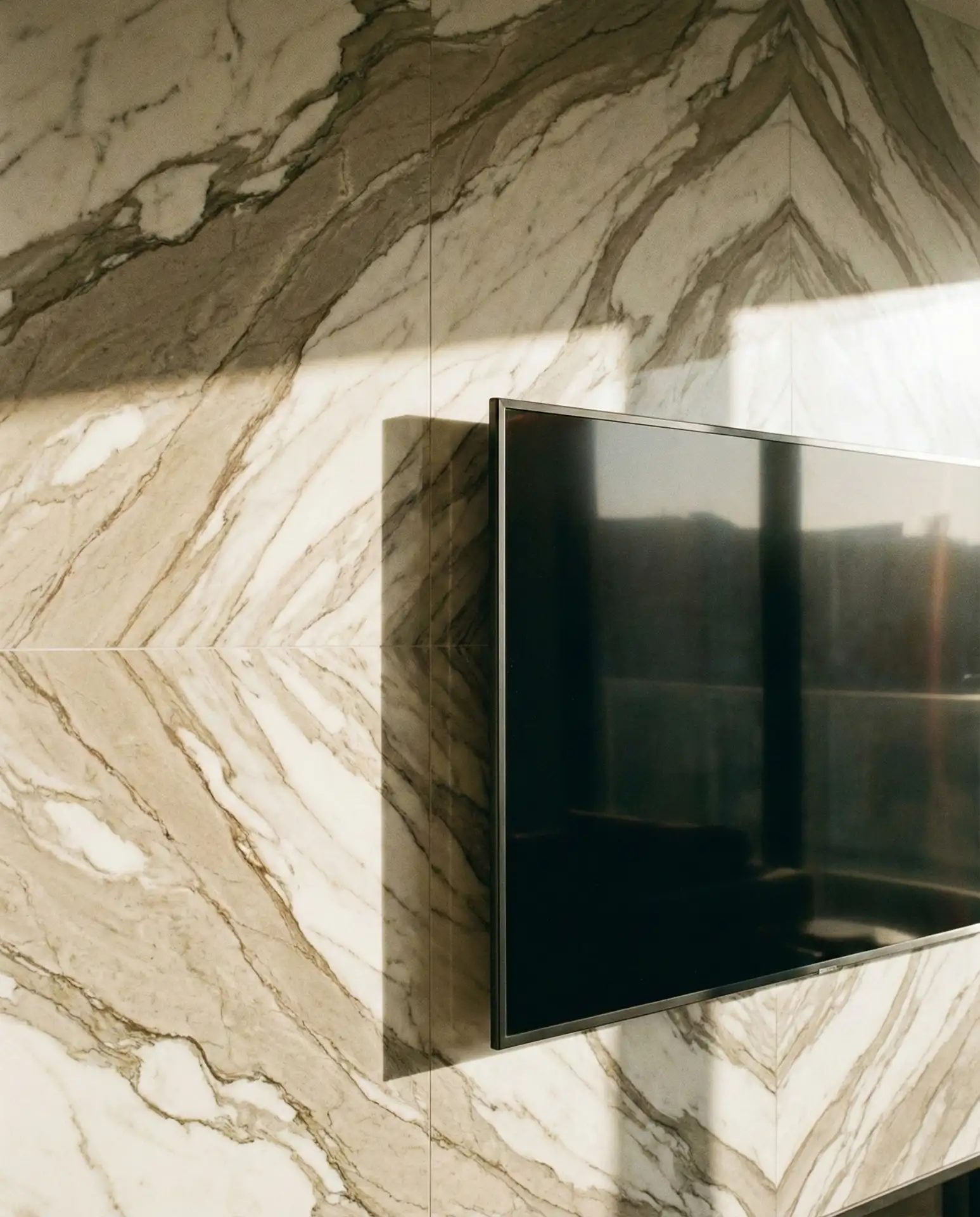 Luxury Marble TV Wall Surround 2