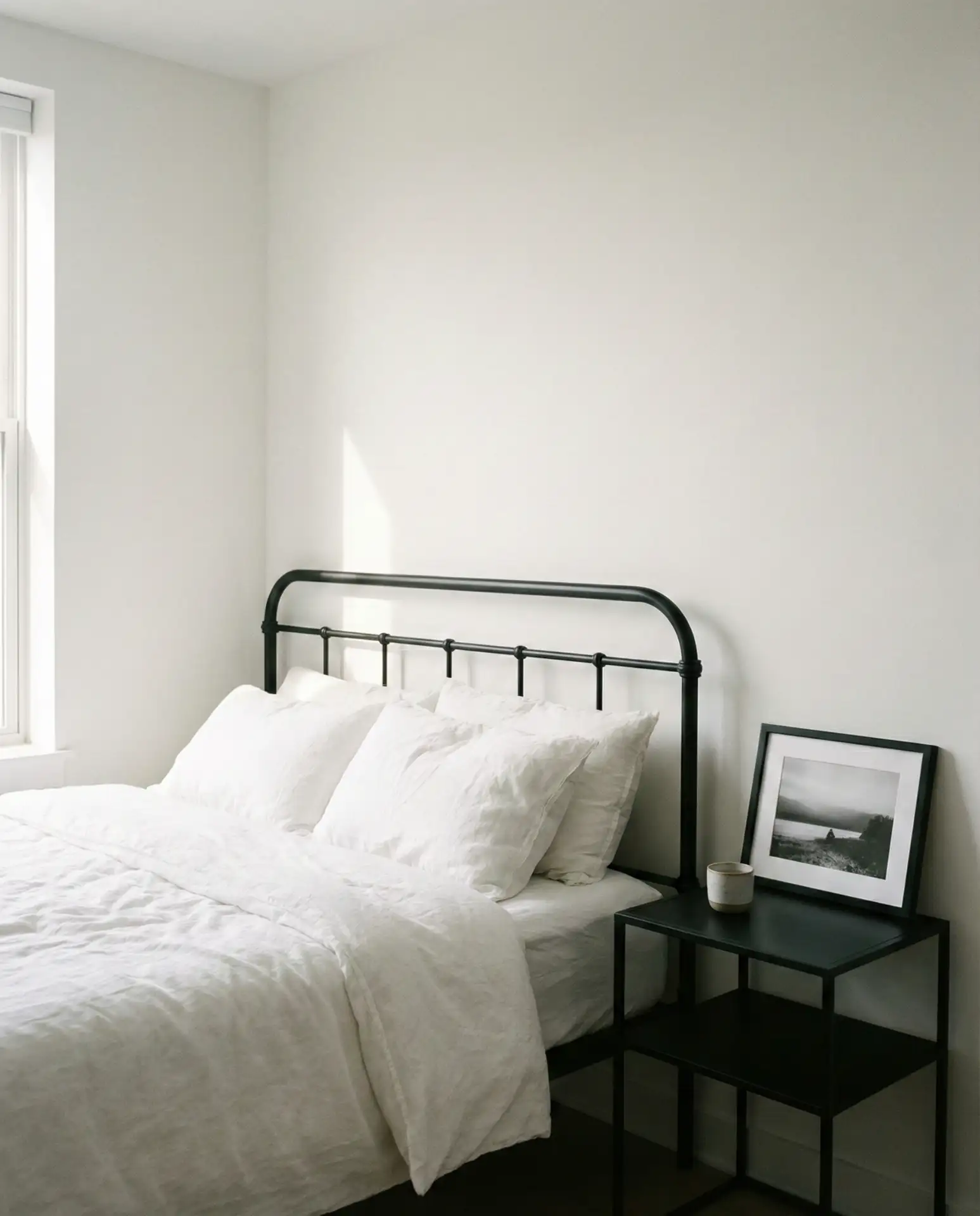 Minimalist Black and White Contrast 2