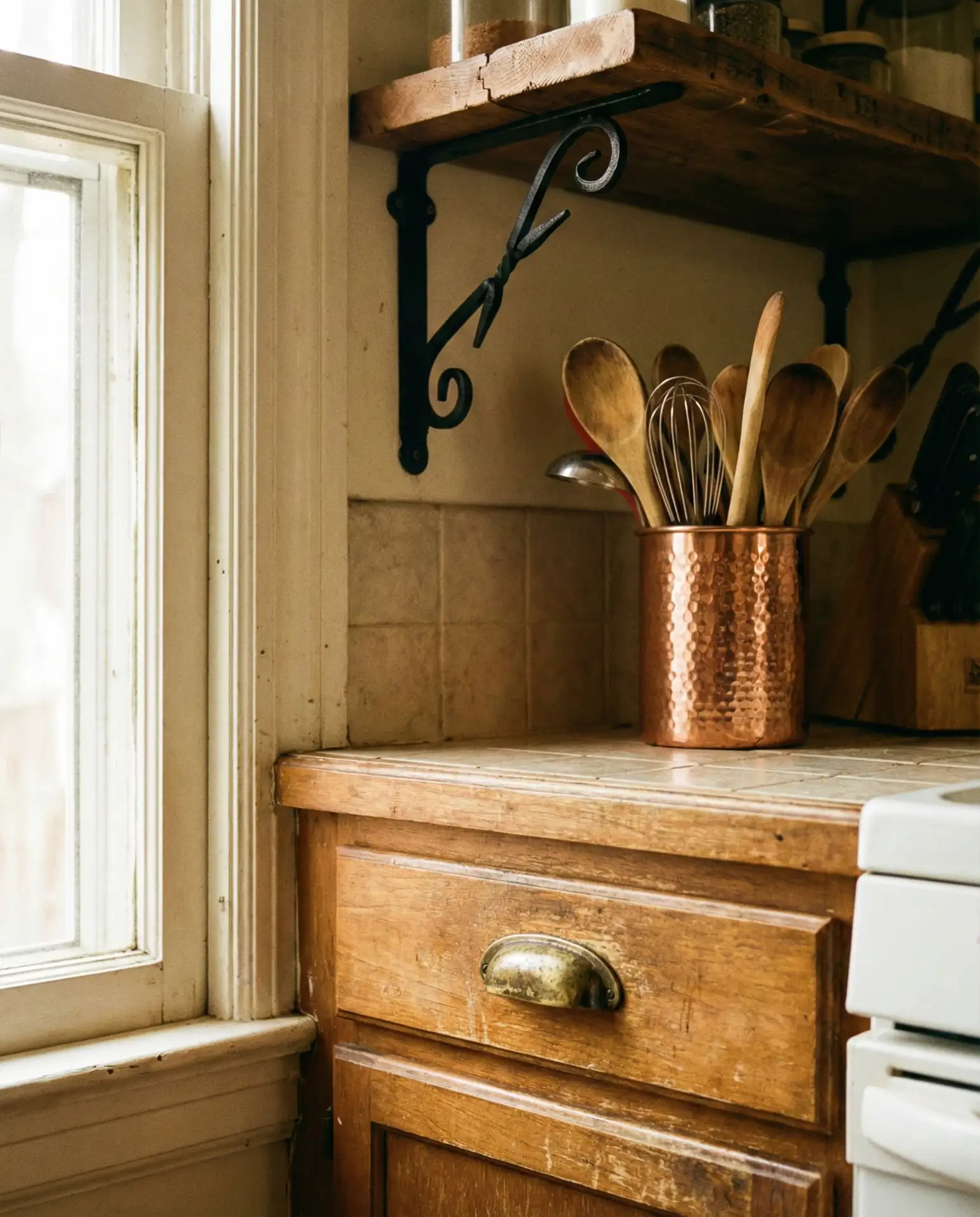 Mixed Metal Finishes for Visual Interest 2