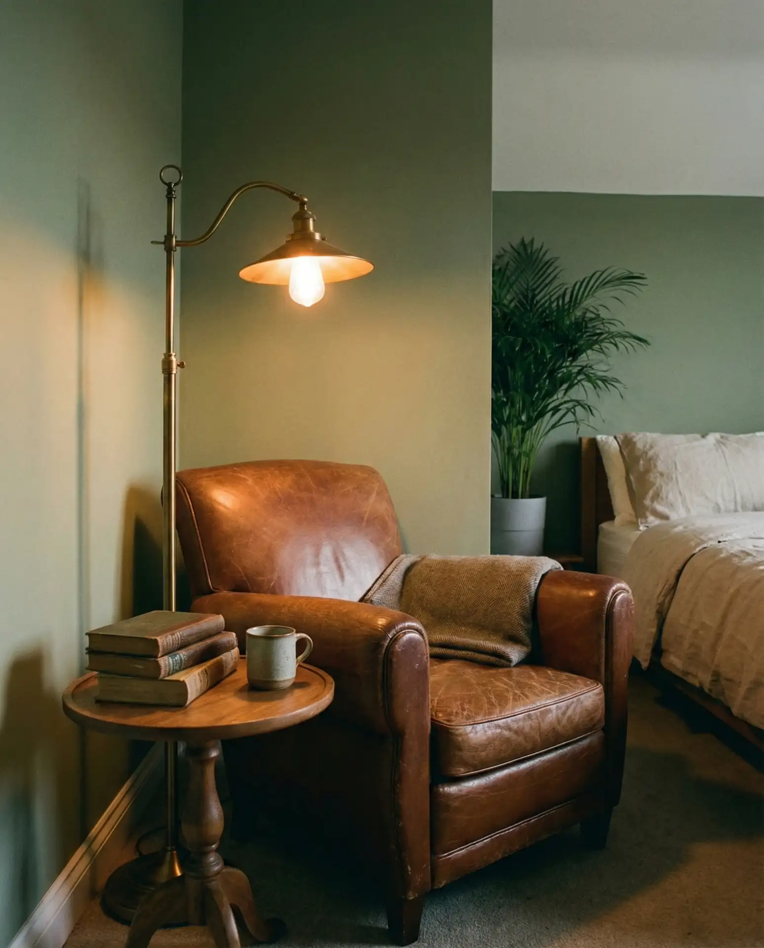 Reading Nook with Comfortable Seating 2