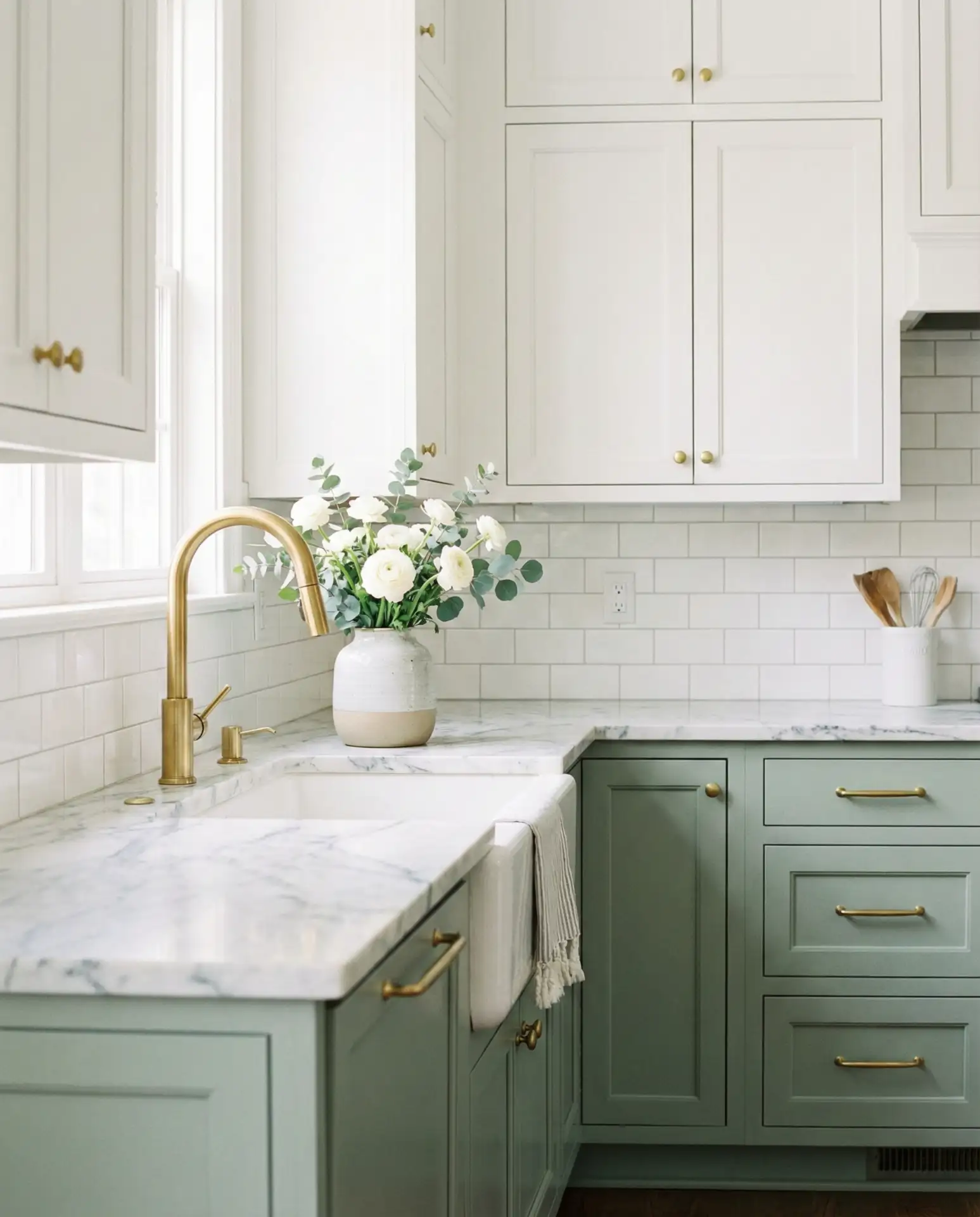 Sage Green and White Colour Scheme 1