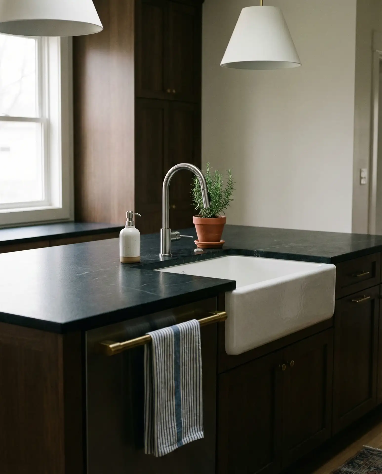 Styling Around the Sink 1