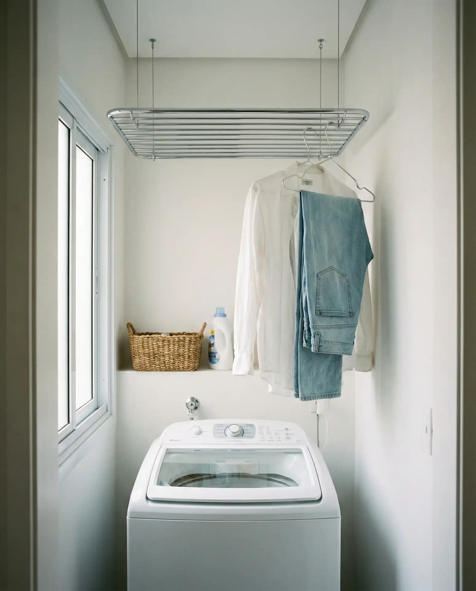 Top Load Washer with Overhead Drying Rod 1