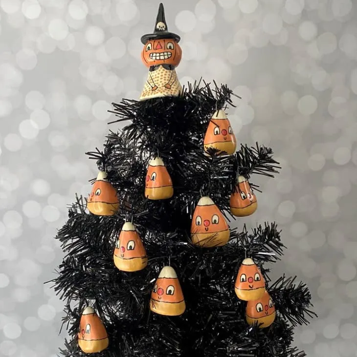 10 Spooky Halloween Tree Ideas | Apartment Therapy