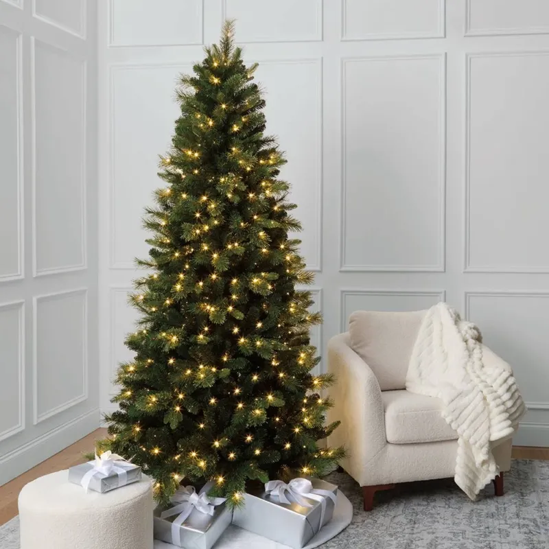 1000-1500 Tips Christmas Trees - Designer Picks | Foter