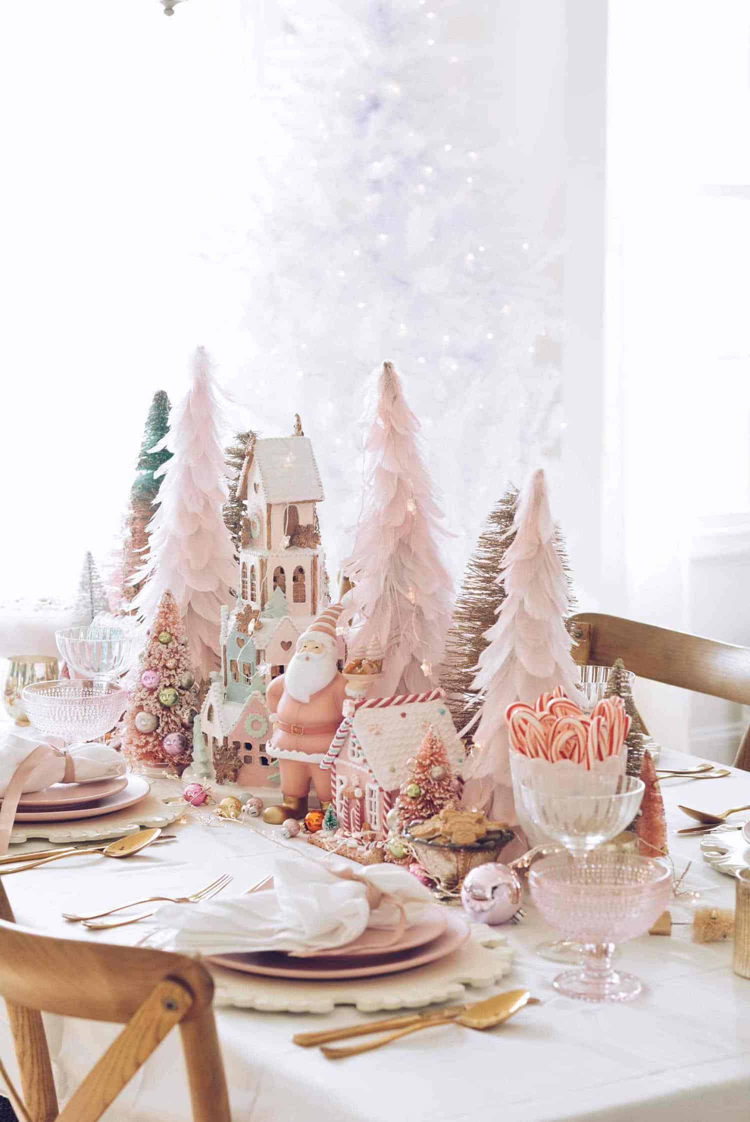 101 Christmas Decorating Ideas for Tables and Sideboards
