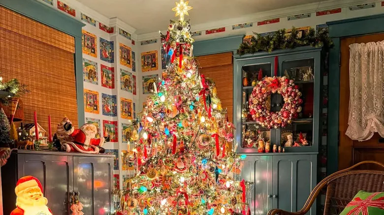 12 Beautiful Vintage Christmas Tree Ideas That Will Take Your Breath Away