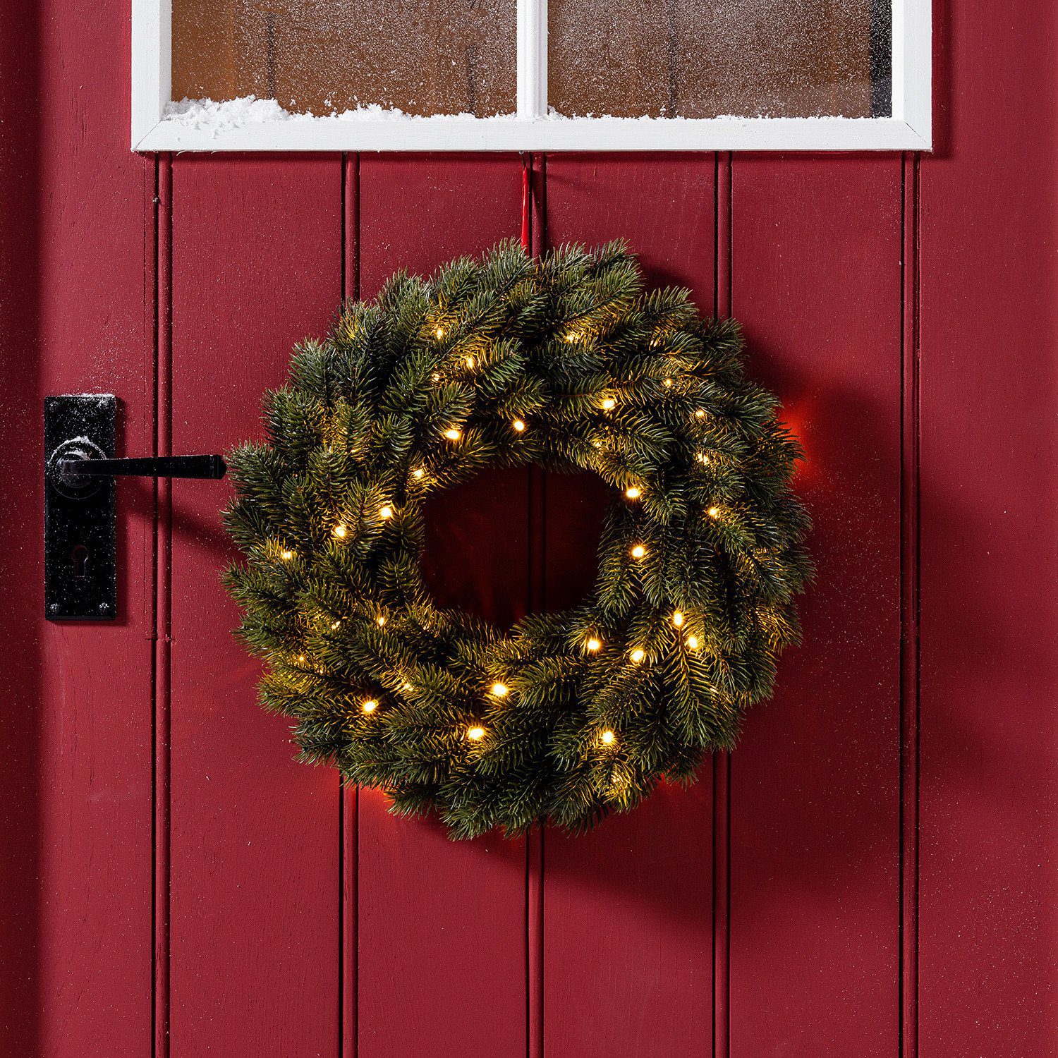 12 BEST Winter Wreaths for The Front Door [Not Christmas]