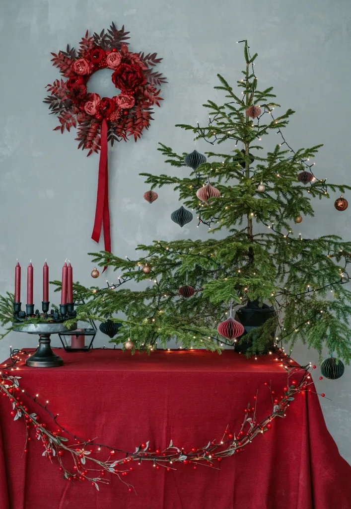 12 Stunning and Festive Christmas Tree Ideas for You