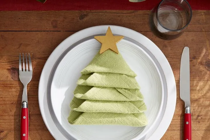 14+ Ideas On How To Fold A Napkin For Christmas