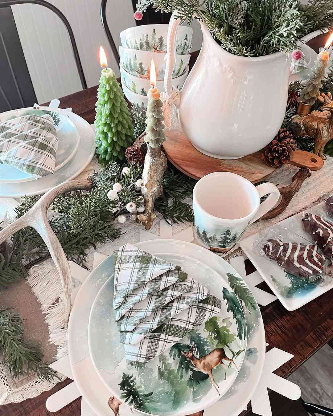 14 Napkin Folding Ideas That Will Complete Your Holiday Tablescape
