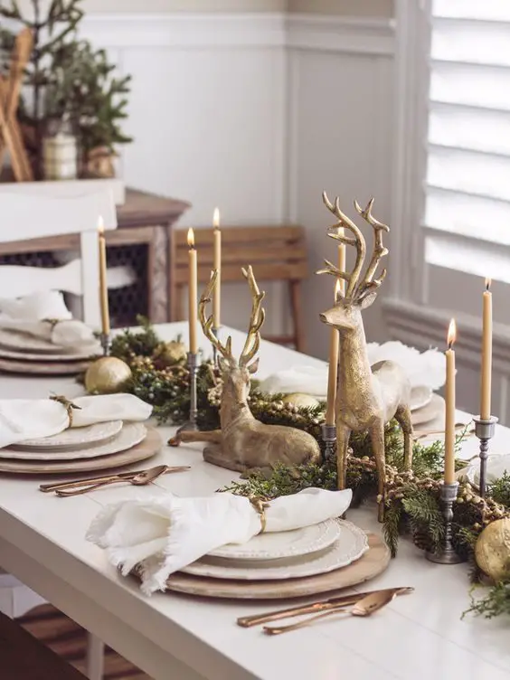 17 Classic Christmas Decor Ideas For Elegance in Every Room - Flourishmentary