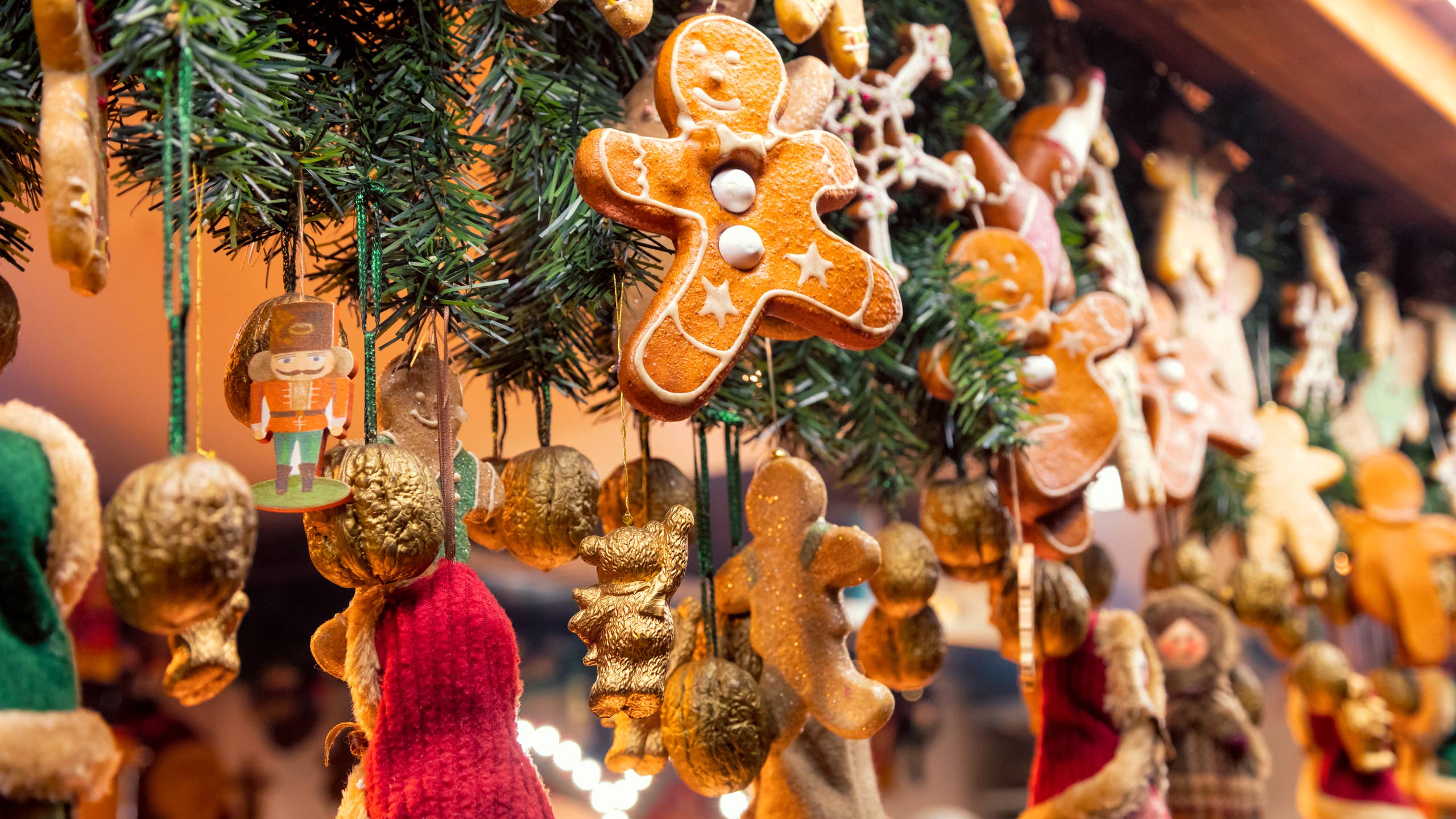 17 Traditional Christmas Symbols and Their Meanings - Parade