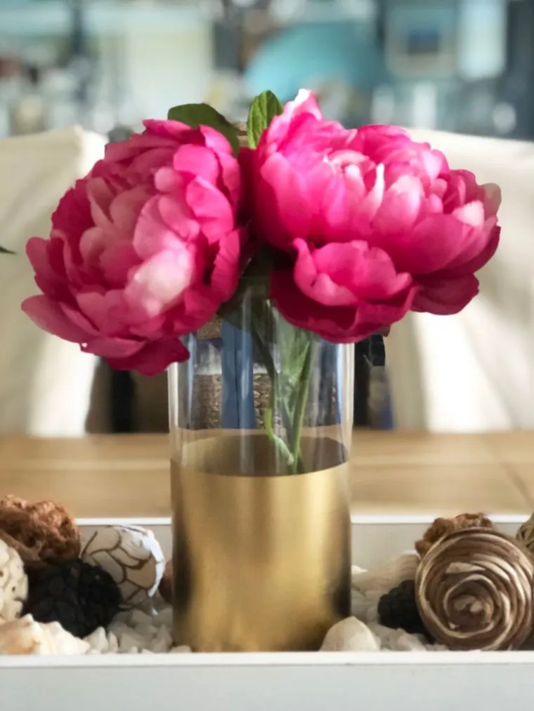 20 DIY Dollar Tree Vase Ideas To Try - Craftsy Hacks