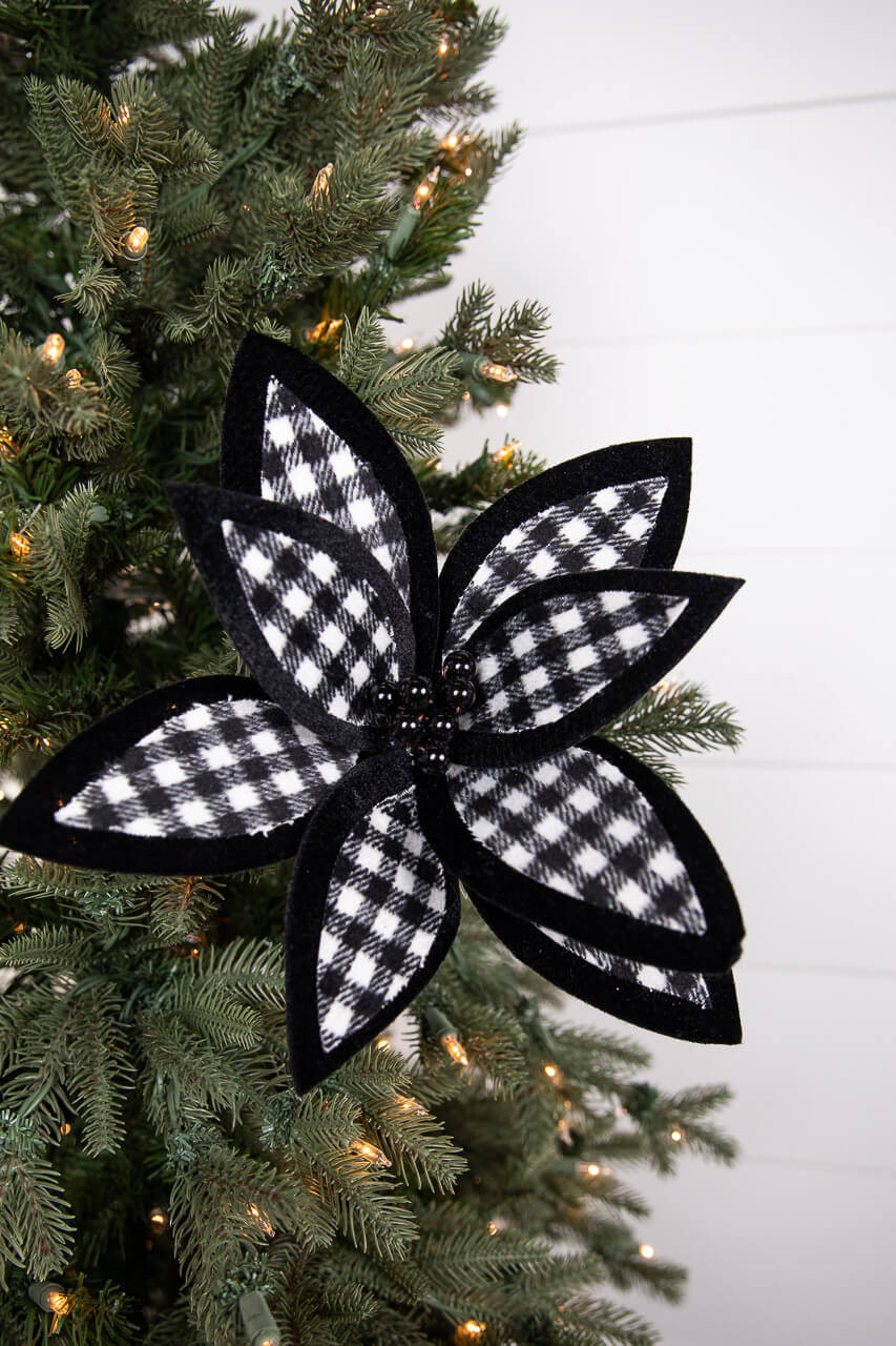 21” x 12' Black and White Plaid Poinsettia Stem with Black Berries