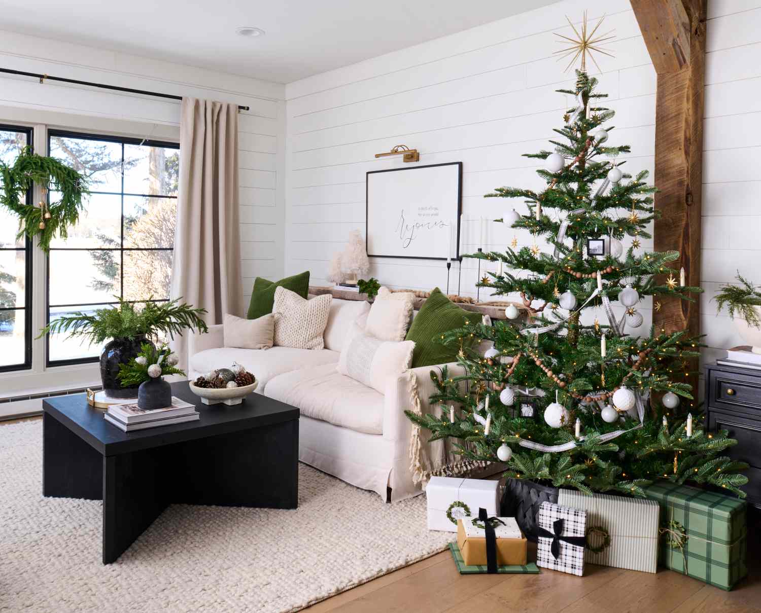 30 Modern Christmas Decor Ideas