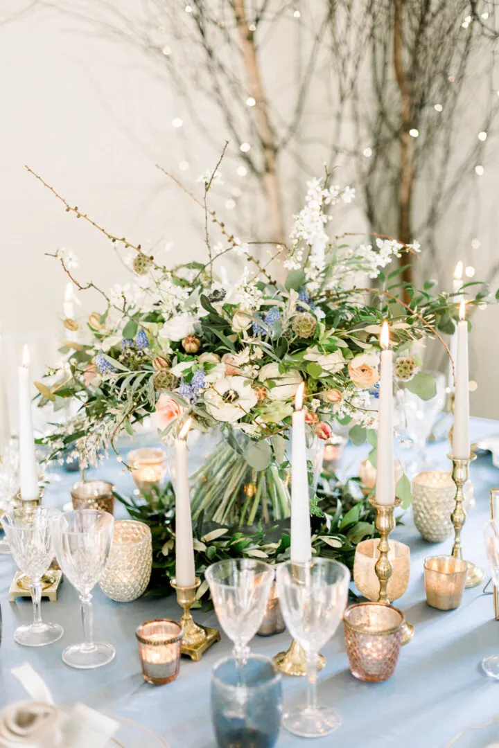 30 Winter Wedding Centrepieces & Table Decor Ideas