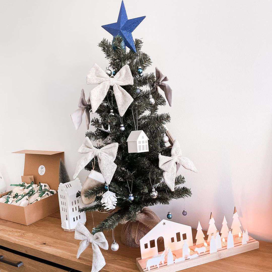 34 Small Christmas Tree Ideas That Bring Major Cheer