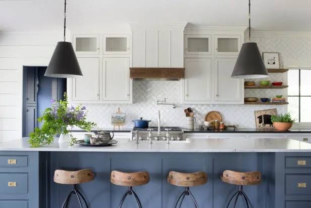 35 Cozy, Country Kitchen Designs With Off-the-Charts Charm | HGTV