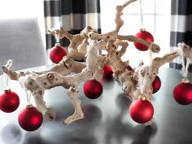 45 Coastal Christmas Decorations | Coastal Christmas Decor Ideas | HGTV