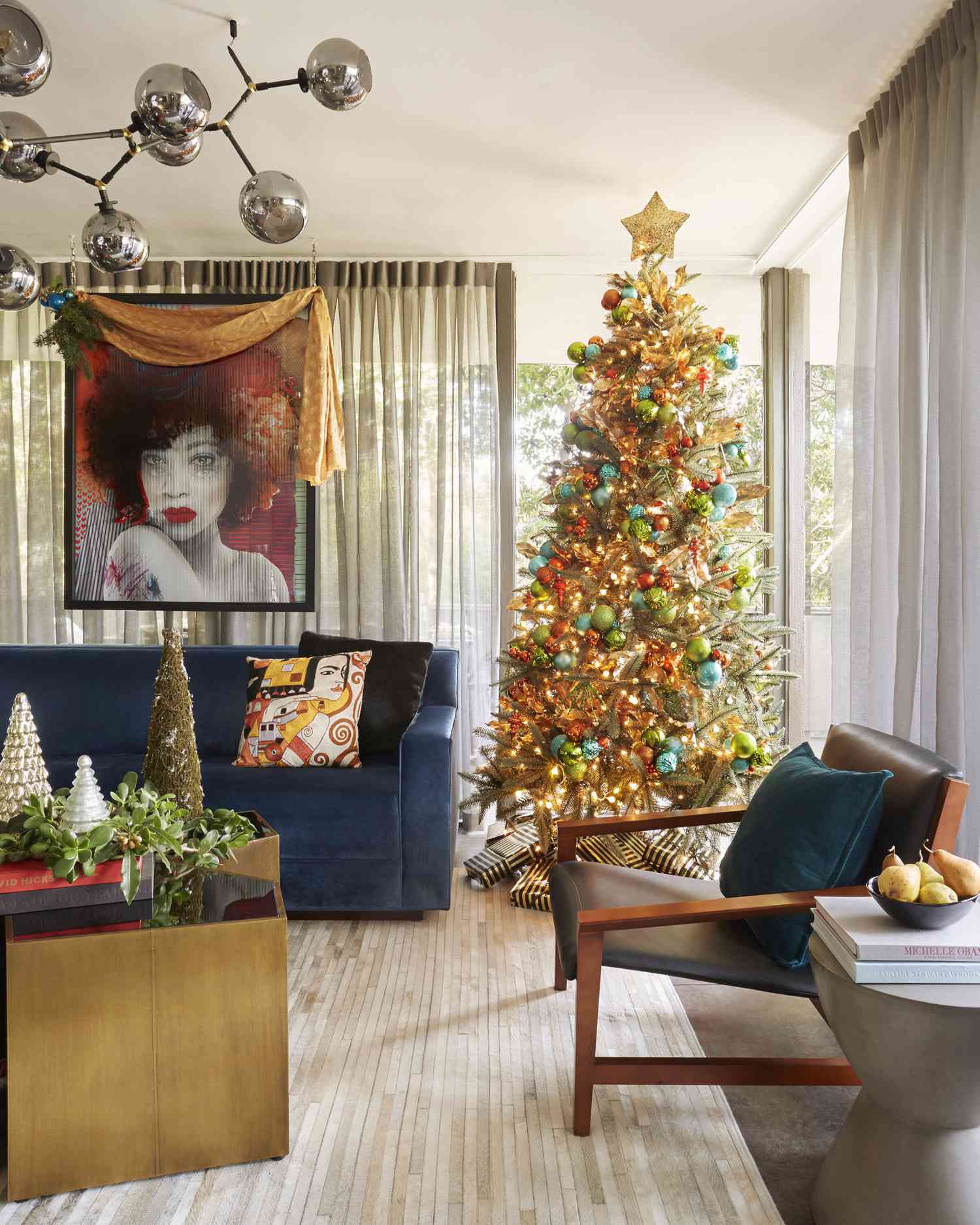 47 Christmas Tree Themes For an Elevated Look That Will Impress Your Guests