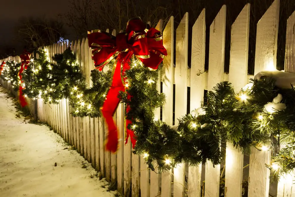 5 Creative Ways to Decorate Your Fence - Ideal Fence Ottawa