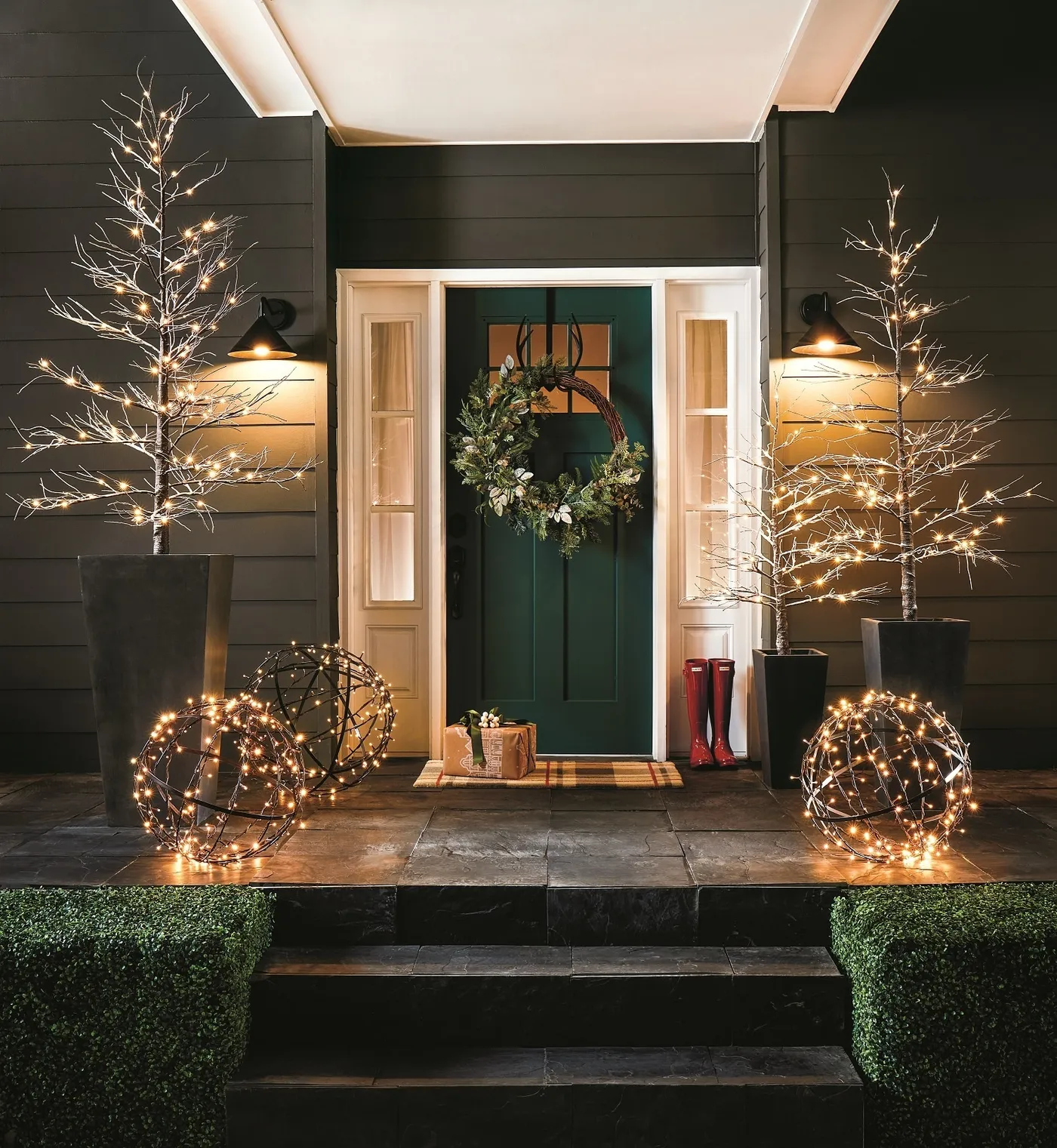 5 Festive Front Door Ideas to Welcome the Holidays - How to Decorate