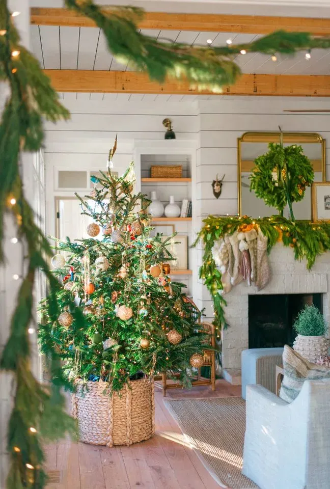 7 Christmas Tree Trends That Will Be Everywhere in 2025