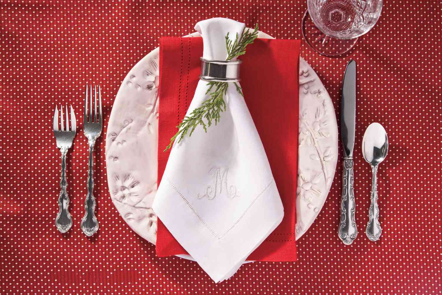 7 Festive Ways To Fold Your Christmas Napkins