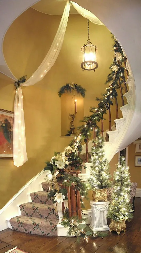 A Perfect Corner of the World Historic Mansion Overlooking Niagara Gorge -  Lewiston | Vrbo