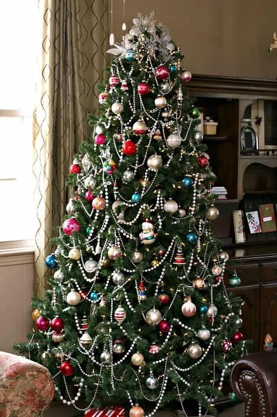 Aesthetic Christmas Tree Vintage 49 Beautiful Vintage Christmas Tree Ideas DigsDigs