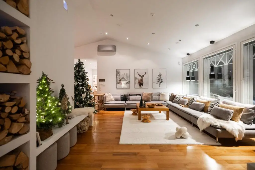 Arctic Circle Luxury House - next to Santa's Village, Rovaniemi (updated prices 2026)