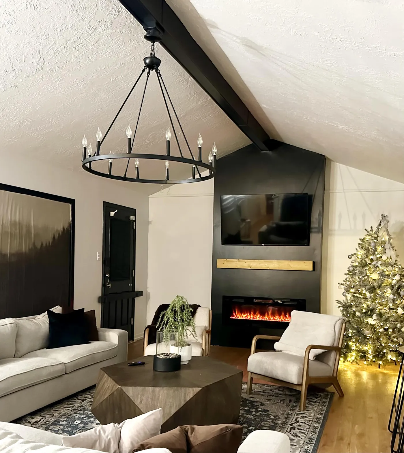 Baytown Modern Luxury Home, Baytown, TX | Event | Peerspace