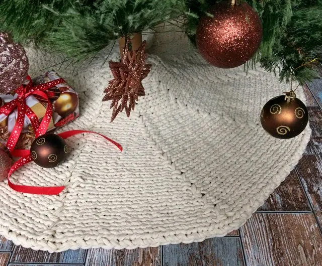 Belarus Rustic New Year Tree Skirt, Hand Knit Rope New Year tree skirt  Anelle Toys - Pinkoi
