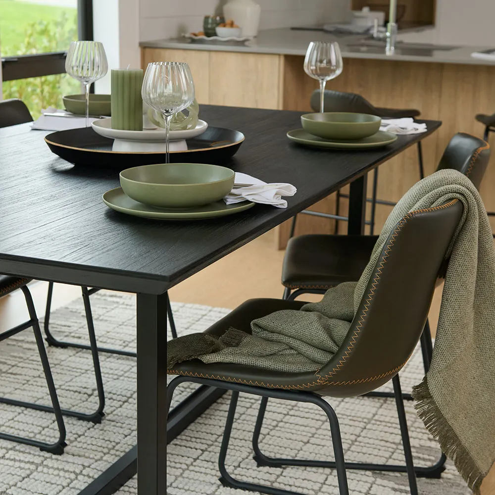 Best dining room furniture for winter entertaining