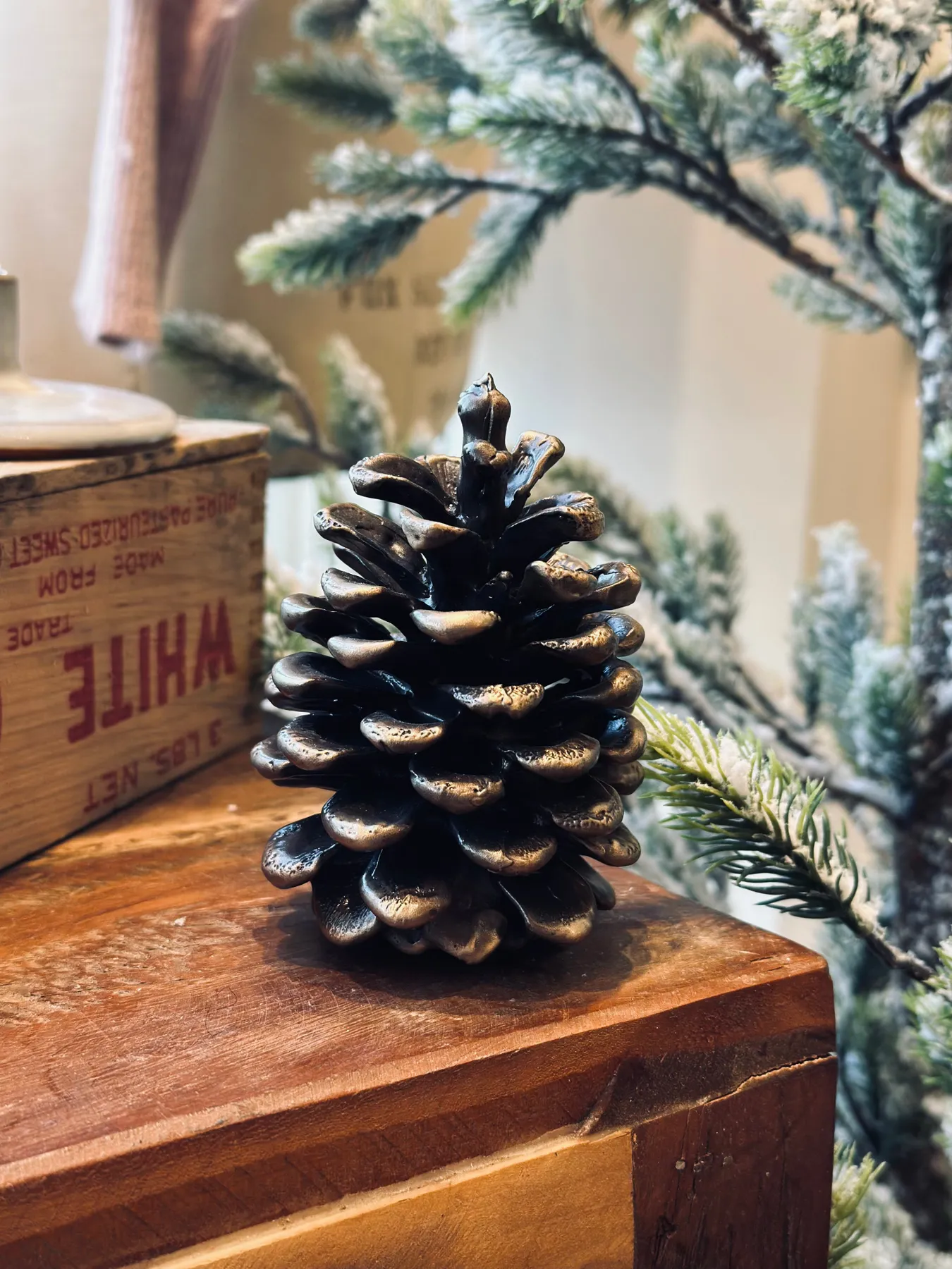 Bronze Pinecone, medium – Woody's Mercantile