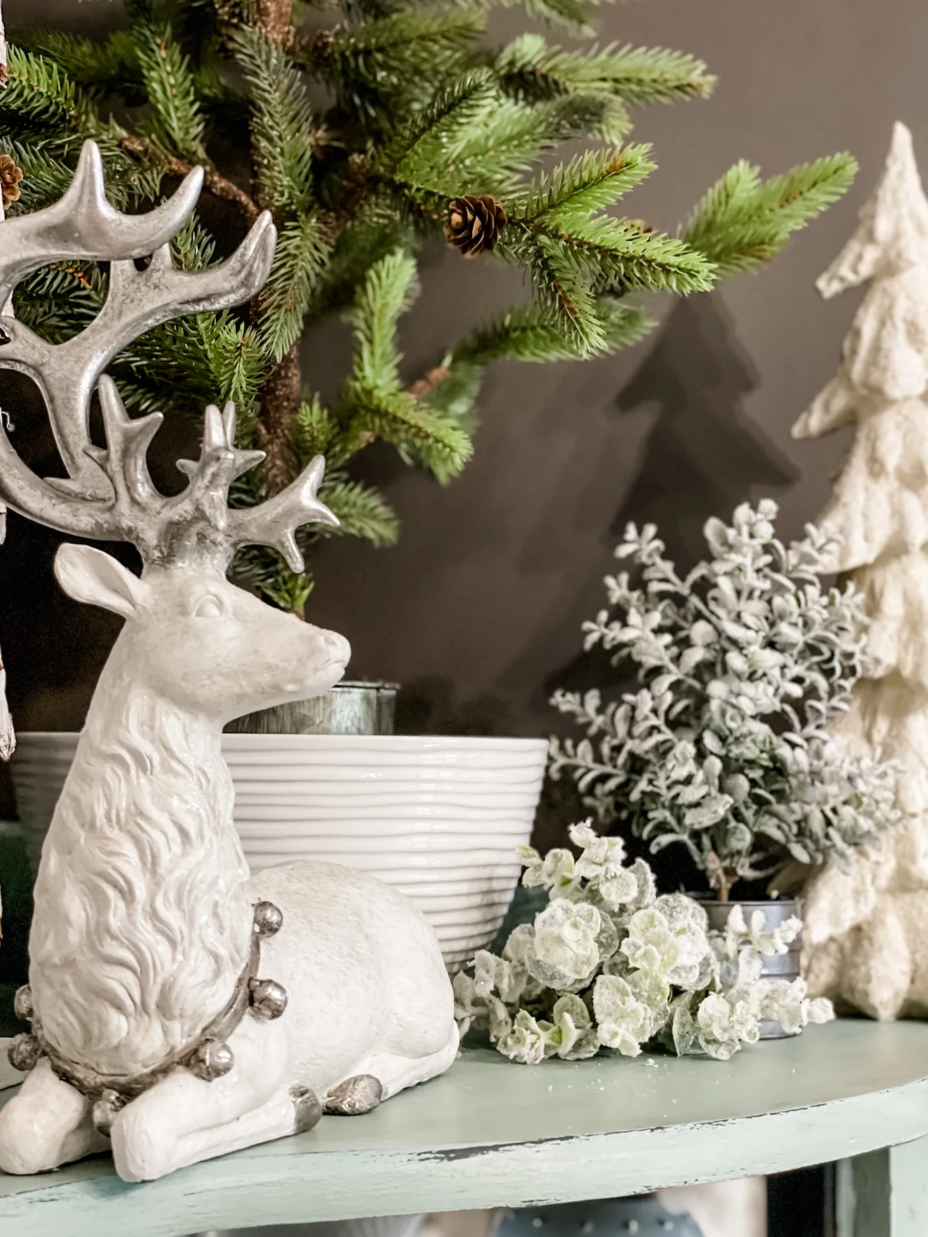 budget-friendly-christmas-decor-hacks-15 -